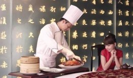 食品小哥爆料事件视频播放,揭秘后厨不为人知的一面